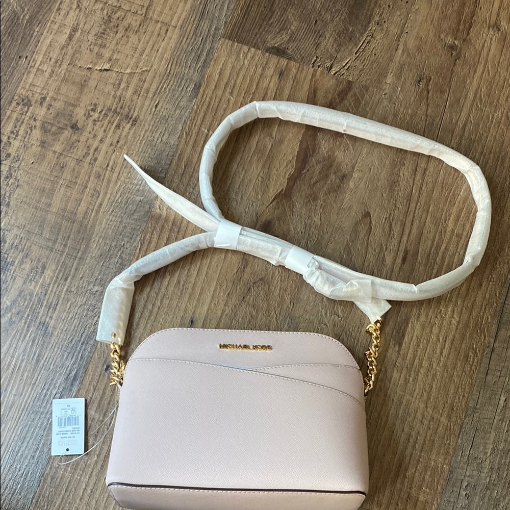 Michael Kors Jet Set Travel Bag - Picture 2 of 8